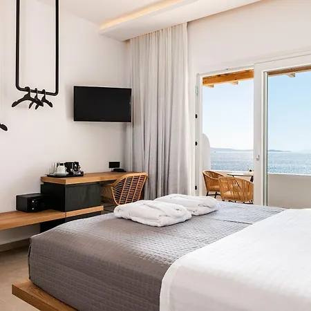 Avra Apartment *