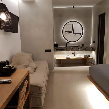 Avra Apartment Tourlos