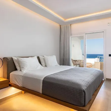 Avra 2* Mykonos Town